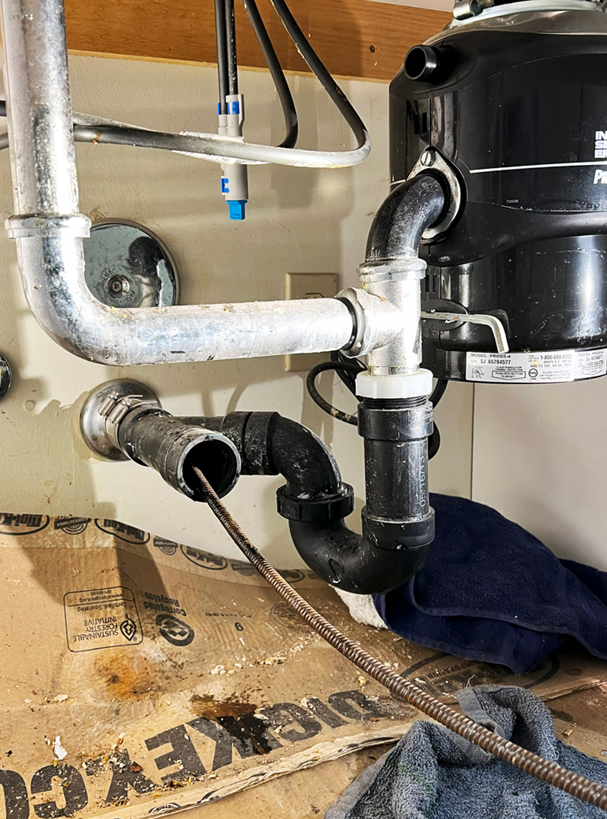 DRAIN CLEANING AND UNBLOCKING STOPPAGES IN YOUR PIPES