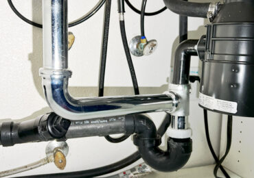 KITCHEN PLUMBING UNDER SINK DRAIN REPAIR